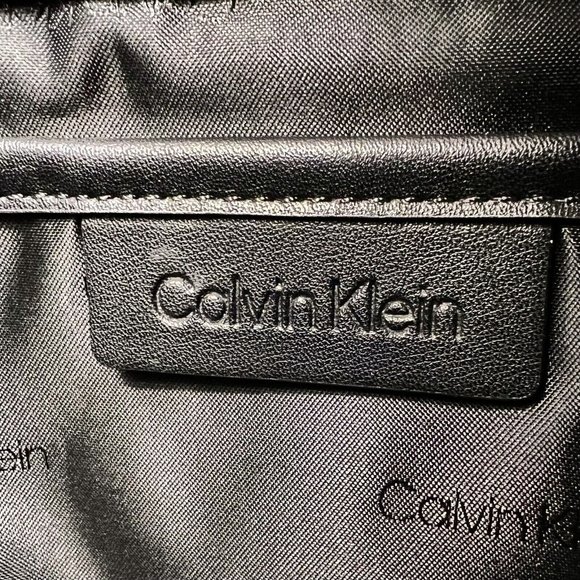 Calvin Klein Black Faux Leather Tablet / Business / Oversize Purse Convertible - Picture 13 of 13